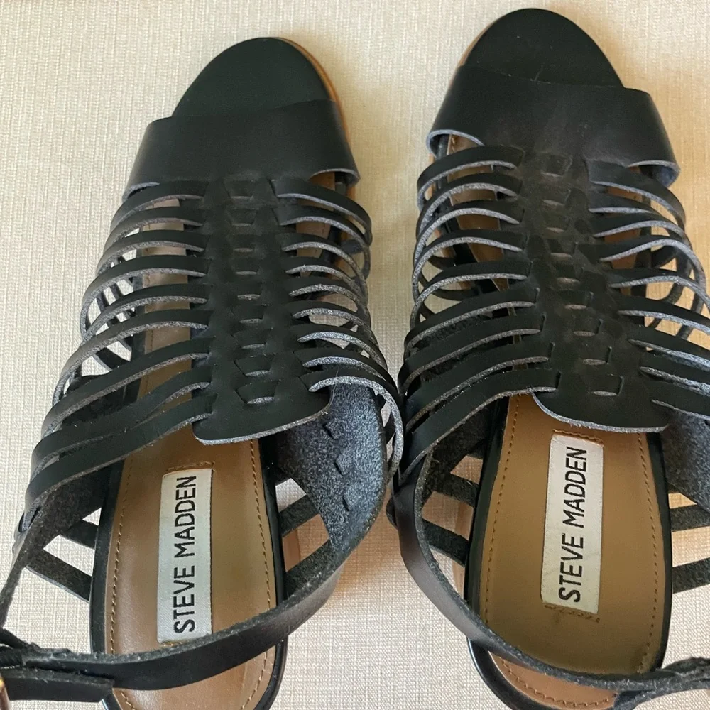Steve Madden Strappy Black Sandals - Picture 4 of 6